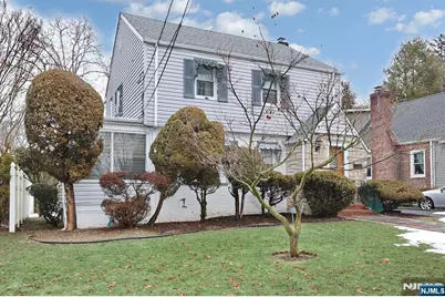 669 Ramapo Road, Teaneck Township, NJ 07666 - Photo 34