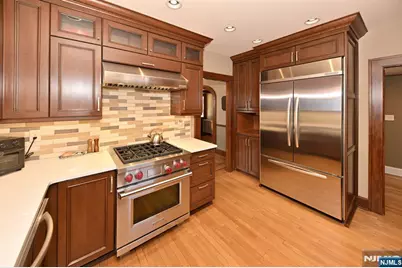 25 Pascack Road, Park Ridge, NJ 07656 - Photo 10