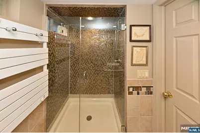 25 Pascack Road, Park Ridge, NJ 07656 - Photo 32