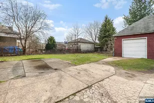 65 Marsellus Pl, Garfield, NJ 07026 - Photo 30