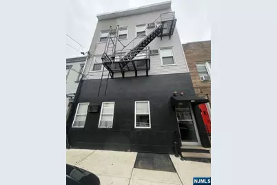 137 70th Street, Guttenberg, NJ 07093 - Photo 2