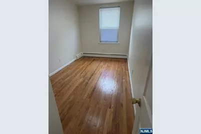 137 70th Street, Guttenberg, NJ 07093 - Photo 6