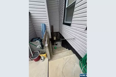 137 70th Street, Guttenberg, NJ 07093 - Photo 28