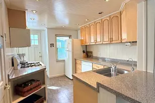 80 Roosevelt Ave, Bergenfield, NJ 07621 - Photo 8