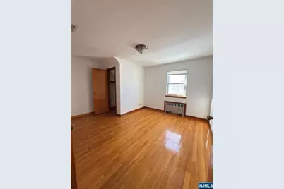 317 Harriet Avenue Upstairs #UPSTAIRS, Palisades Park, NJ 07650 - Photo 10
