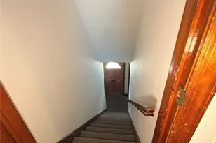 317 Harriet Ave Upstairs, Palisades Park, NJ 07650 - Photo 2