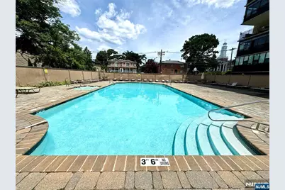 2185 Lemoine Avenue 4M #4M, Fort Lee, NJ 07024 - Photo 2