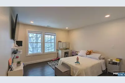 7 Maple Street, Bloomfield, NJ 07003 - Photo 26