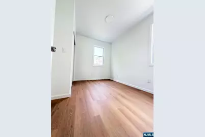 346-348 Woodside Avenue, Newark, NJ 07104 - Photo 10