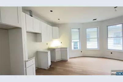 346-348 Woodside Avenue, Newark, NJ 07104 - Photo 4