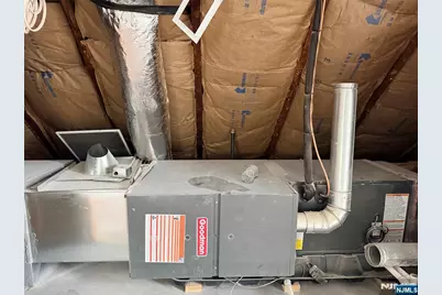 346-348 Woodside Avenue, Newark, NJ 07104 - Photo 16