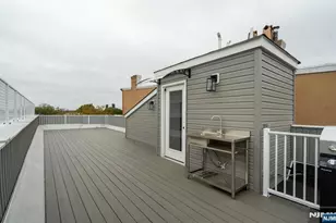 40 Wright Ave, Jersey City, NJ 07306 - Photo 20