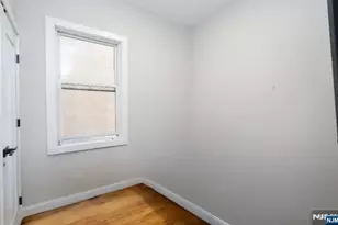 40 Wright Ave, Jersey City, NJ 07306 - Photo 16