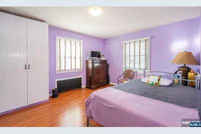 175 Hillside Avenue, Bergenfield, NJ 07621 - Photo 10