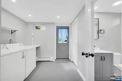 516 Riverdale Boulevard, Pompton Lakes, NJ 07442 - Photo 42