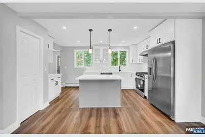 516 Riverdale Boulevard, Pompton Lakes, NJ 07442 - Photo 8