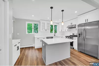 516 Riverdale Boulevard, Pompton Lakes, NJ 07442 - Photo 10