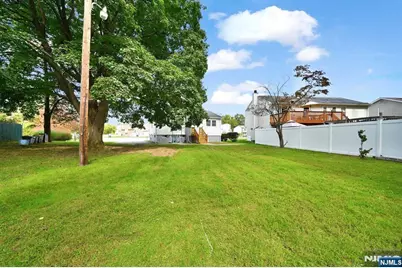 516 Riverdale Boulevard, Pompton Lakes, NJ 07442 - Photo 46