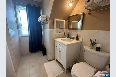 140 Parkview Drive, Teaneck Township, NJ 07666 - Photo 10