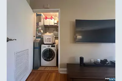 140 Parkview Drive, Teaneck Township, NJ 07666 - Photo 16