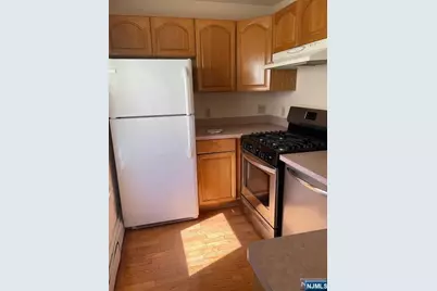 273 Edwards Street 2 #2, Ridgewood, NJ 07450 - Photo 6