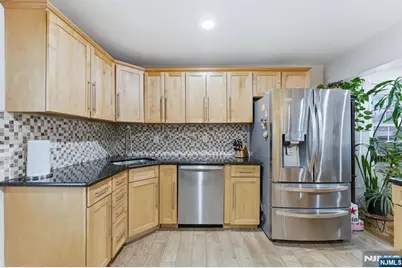 260 Hamilton Road, Teaneck Township, NJ 07666 - Photo 14