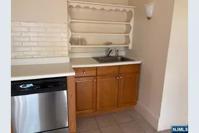 252 Highwood Avenue 1 #1, Ridgewood, NJ 07450 - Photo 10