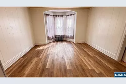 312 Hamilton Street 1 #1, Harrison, NJ 07029 - Photo 2