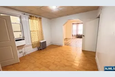 312 Hamilton Street 1 #1, Harrison, NJ 07029 - Photo 6