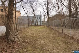 544 S 11th St, Newark, NJ 07103 - Photo 20