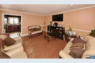 514 Division Avenue, Carlstadt, NJ 07072 - Photo 8