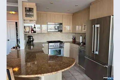 4 Horizon Road G-20 #G-20, Fort Lee, NJ 07024 - Photo 6