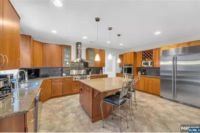 1 Sherwood Court, Old Tappan, NJ 07675 - Photo 12