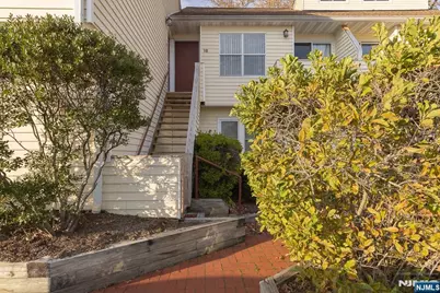 156 Liberty Street 16 #16, Little Ferry, NJ 07643 - Photo 2