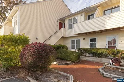 156 Liberty Street 16 #16, Little Ferry, NJ 07643 - Photo 4