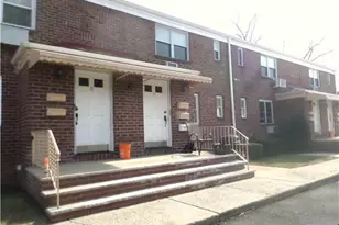 55 W Homestead Ave 4B, Palisades Park, NJ 07650 - Photo 1