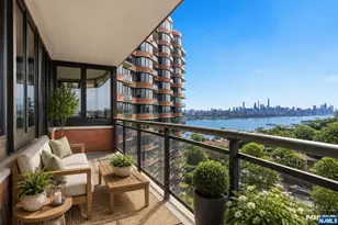 100 Carlyle 9Ds, Cliffside Park, NJ 07010 - Photo 1