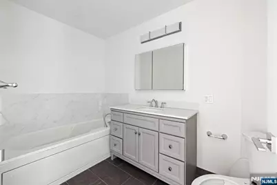 100 Carlyle 9Ds #9DS, Cliffside Park, NJ 07010 - Photo 12