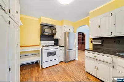 257 Franklin Avenue, Wyckoff Township, NJ 07481 - Photo 18