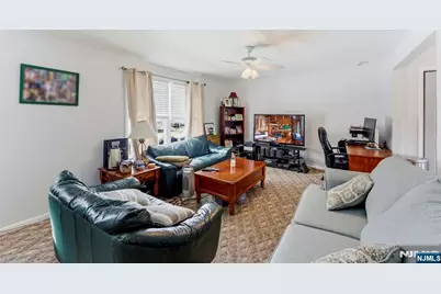 60 Belleview Avenue, Butler, NJ 07405 - Photo 28