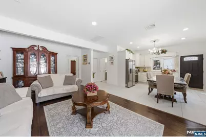 270 Baldwin Avenue, Hasbrouck Heights, NJ 07604 - Photo 36