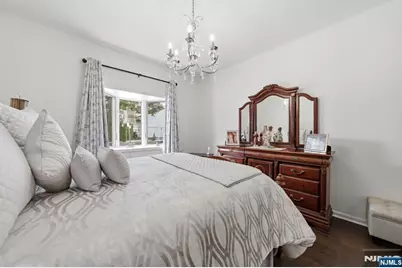 270 Baldwin Avenue, Hasbrouck Heights, NJ 07604 - Photo 40