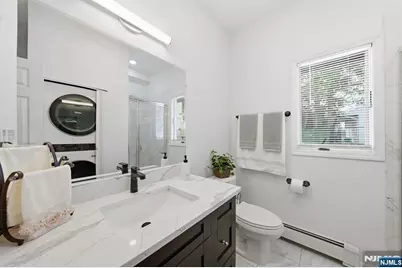 270 Baldwin Avenue, Hasbrouck Heights, NJ 07604 - Photo 38