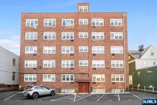 154 Bowers Street 402, Jersey City, NJ 07307 - Photo 2