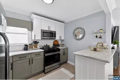 186 Fabyan Place, Newark, NJ 07112 - Photo 4