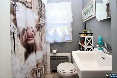 18 Durrell Street, Verona, NJ 07044 - Photo 8