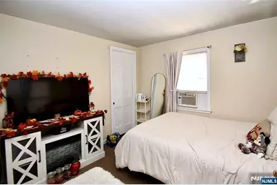 18 Durrell Street, Verona, NJ 07044 - Photo 6