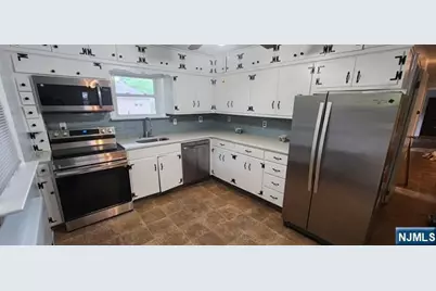 276 Franklin Turnpike, Ridgewood, NJ 07450 - Photo 4