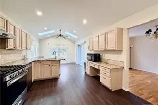 249 Pascack Rd, Paramus, NJ 07652 - Photo 10