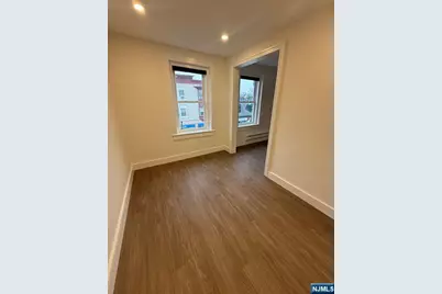 7 Ridgewood Avenue 3rd Floor #3rd Floor, Ridgewood, NJ 07450 - Photo 8